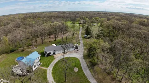 2461 Carbide Lane Keokuk IA 52632