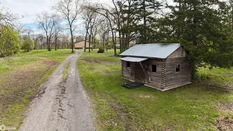 2461 Carbide Lane Keokuk IA 52632
