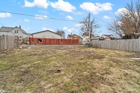 411 Swayze Street Marshalltown IA 50158