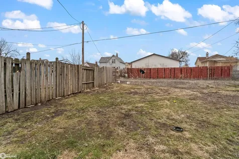 411 Swayze Street Marshalltown IA 50158