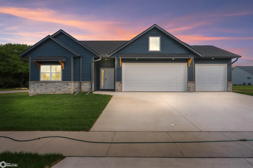 2320 Heritage Lane Iowa Falls IA 50126