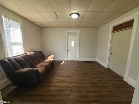 302 K Avenue Oskaloosa IA 52577