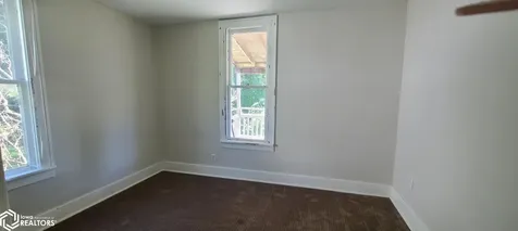 302 K Avenue Oskaloosa IA 52577