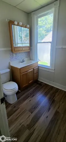 302 K Avenue Oskaloosa IA 52577