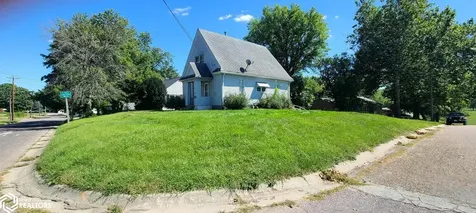 302 K Avenue Oskaloosa IA 52577
