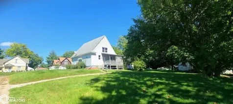 302 K Avenue Oskaloosa IA 52577