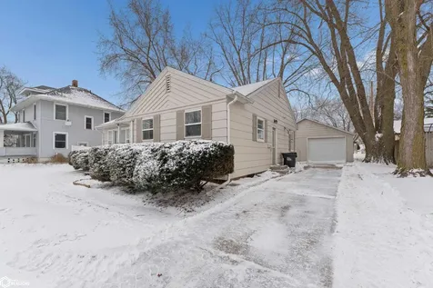 612 Central Avenue E Clarion IA 50525