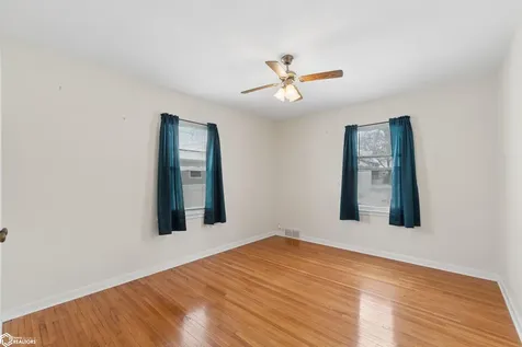 612 Central Avenue E Clarion IA 50525