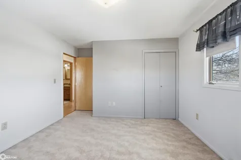 203 E Ogden Street Montezuma IA 50171