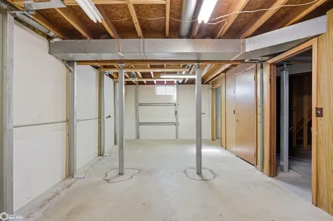203 E Ogden Street Montezuma IA 50171