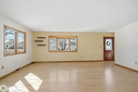 203 E Ogden Street Montezuma IA 50171