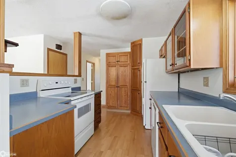 203 E Ogden Street Montezuma IA 50171