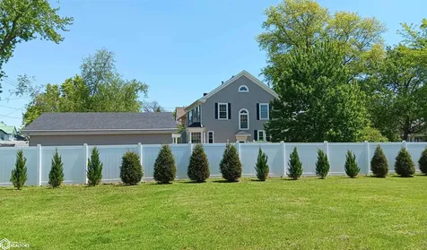 121 Vogel Avenue Ottumwa IA 52501