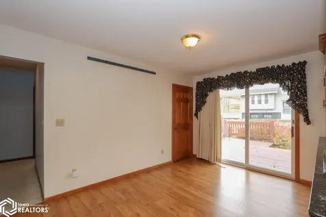 201 N Chestnut Winfield IA 52659