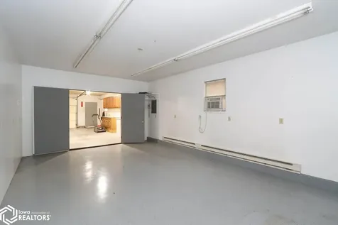 201 N Chestnut Winfield IA 52659