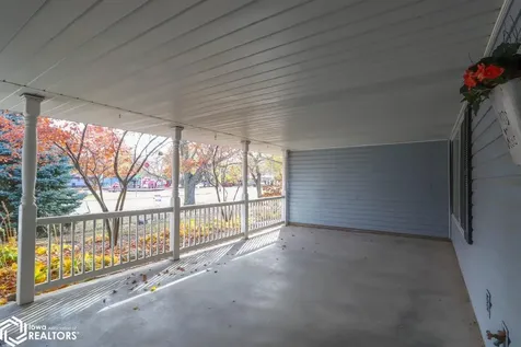 201 N Chestnut Winfield IA 52659