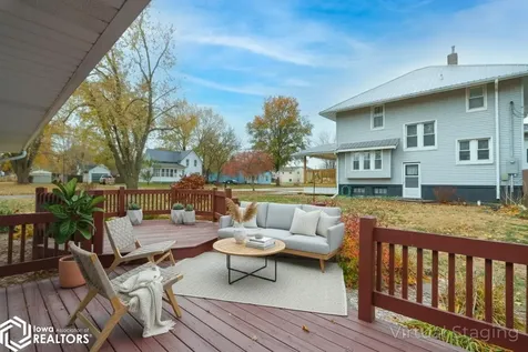 201 N Chestnut Winfield IA 52659