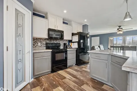 2825 New London Road New London IA 52645