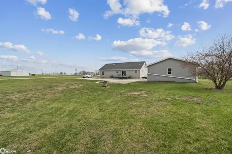 2825 New London Road New London IA 52645