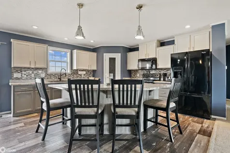 2825 New London Road New London IA 52645