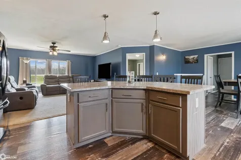 2825 New London Road New London IA 52645
