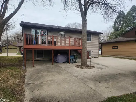1121 15th Street NE Mason City IA 50401