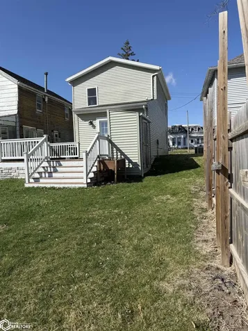 505 E Des Moines Street Brooklyn IA 52211