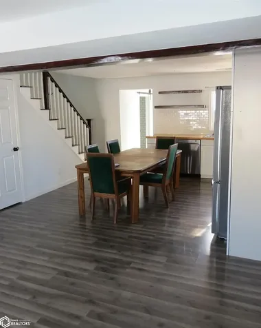 505 E Des Moines Street Brooklyn IA 52211