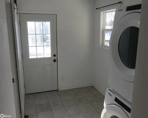 505 E Des Moines Street Brooklyn IA 52211