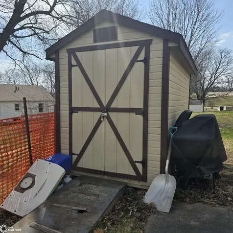 114 Geneva Drive Oskaloosa IA 52577