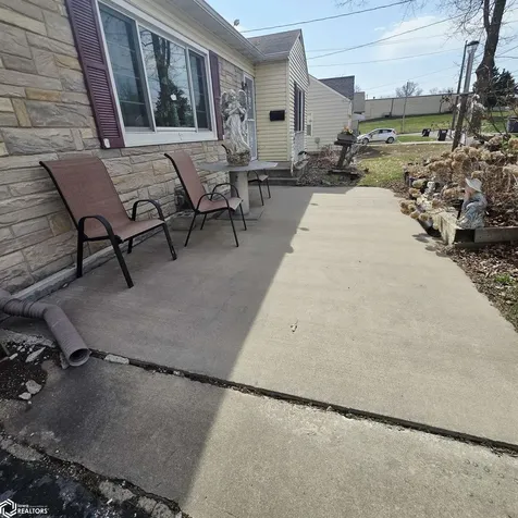 114 Geneva Drive Oskaloosa IA 52577