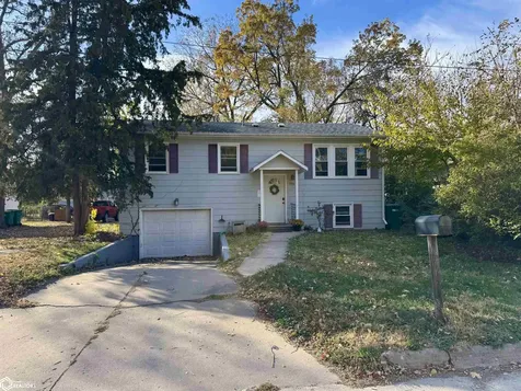 906 N 9th Street Fairfield IA 52556