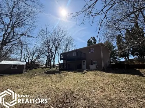 1279 Holiday Lane Brooklyn IA 52211