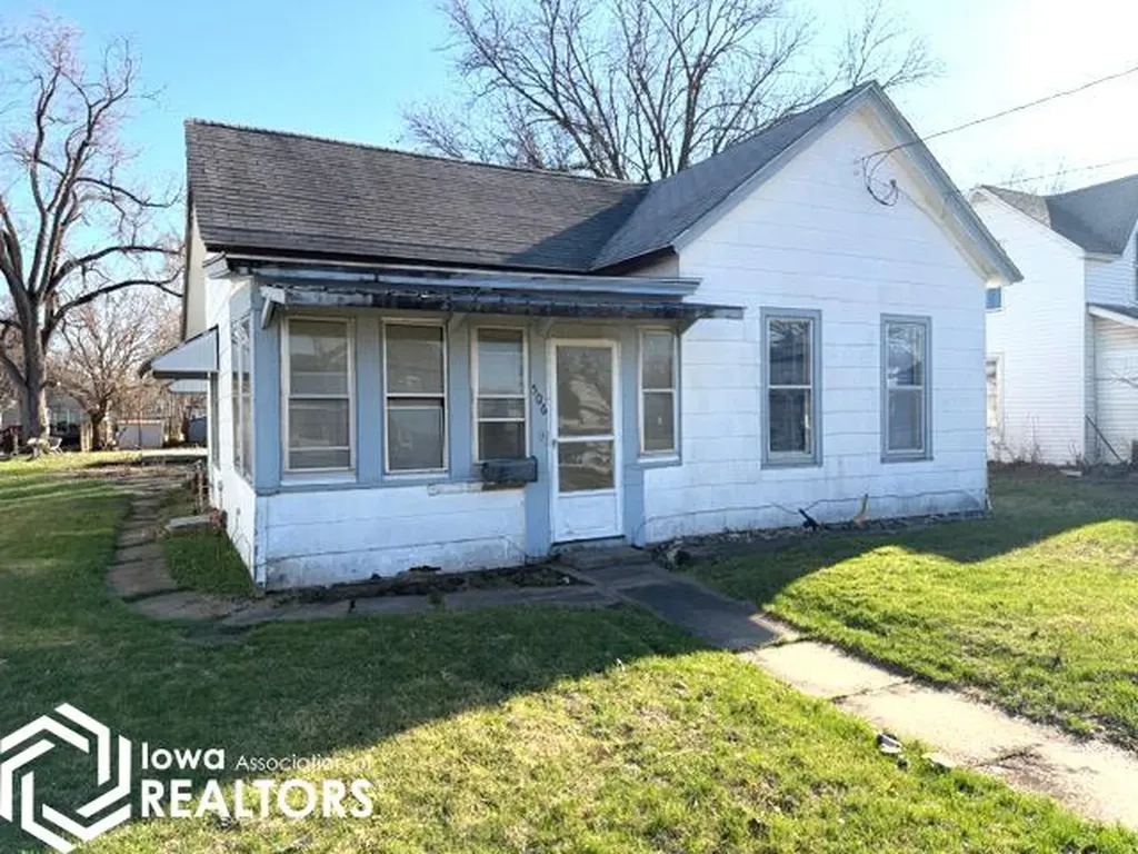 506 E Finley Avenue Ottumwa IA 52501