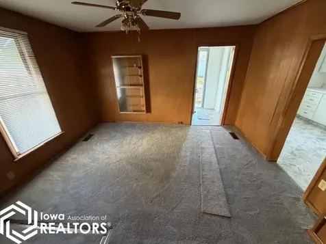 506 E Finley Avenue Ottumwa IA 52501