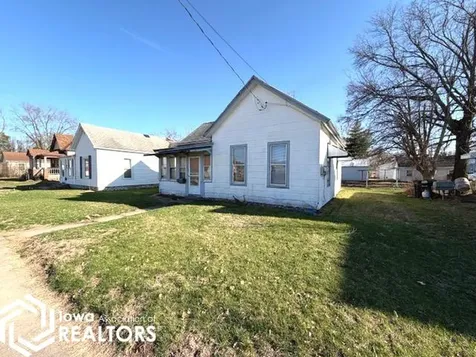 506 E Finley Avenue Ottumwa IA 52501
