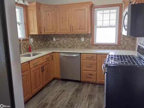 416 Elmdale Ottumwa IA 52501