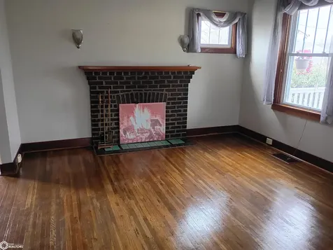 416 Elmdale Ottumwa IA 52501