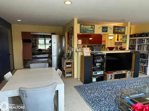 1100 University Manor Drive Fairfield IA 52556