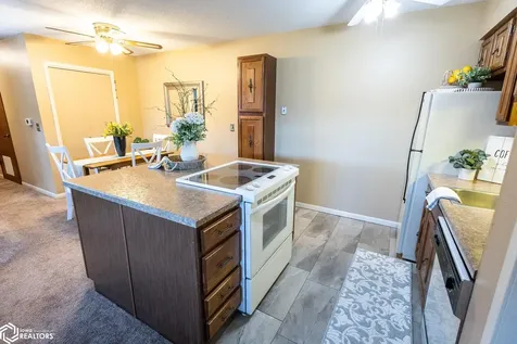 600 #A2 Briarstone Drive Mason City IA 50401