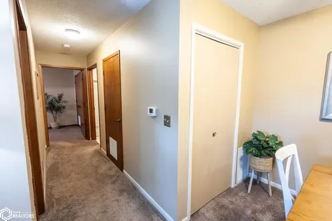 600 #A2 Briarstone Drive Mason City IA 50401