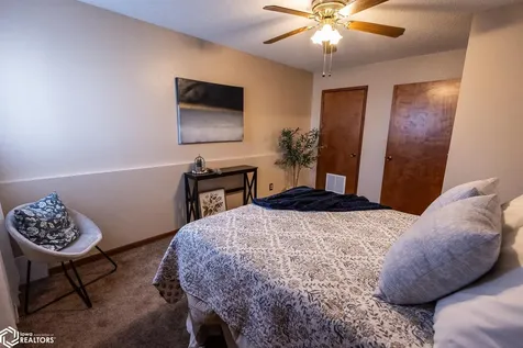 600 #A2 Briarstone Drive Mason City IA 50401