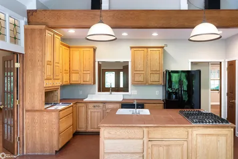 2418 Silverwood Lane Fairfield IA 52556