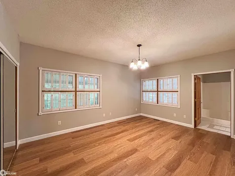 2418 Silverwood Lane Fairfield IA 52556