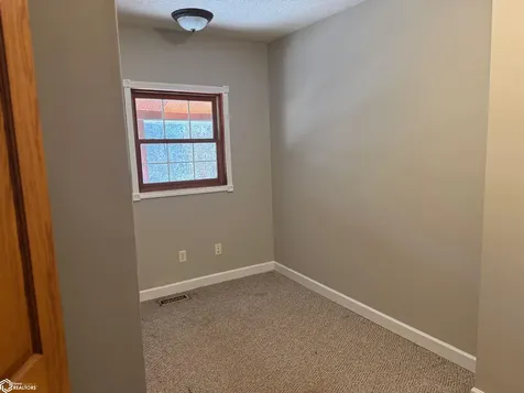 2418 Silverwood Lane Fairfield IA 52556