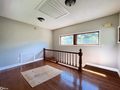 2418 Silverwood Lane Fairfield IA 52556
