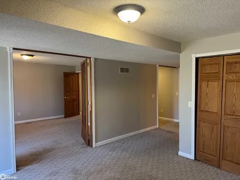 2418 Silverwood Lane Fairfield IA 52556