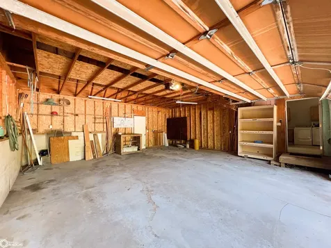 2418 Silverwood Lane Fairfield IA 52556