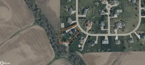 27 Pinehurst Circle Ottumwa IA 52501