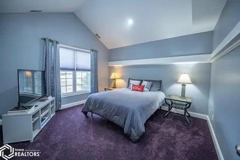 27 Pinehurst Circle Ottumwa IA 52501